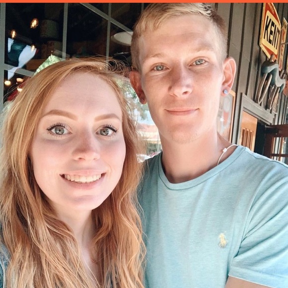 Meet your Posher, Katelyn - Picture 1 of 1